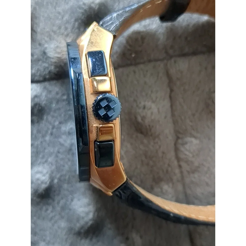 Vince Camuto Men's Multi-function Gold-tone Watch‎ vc/1111bkgp